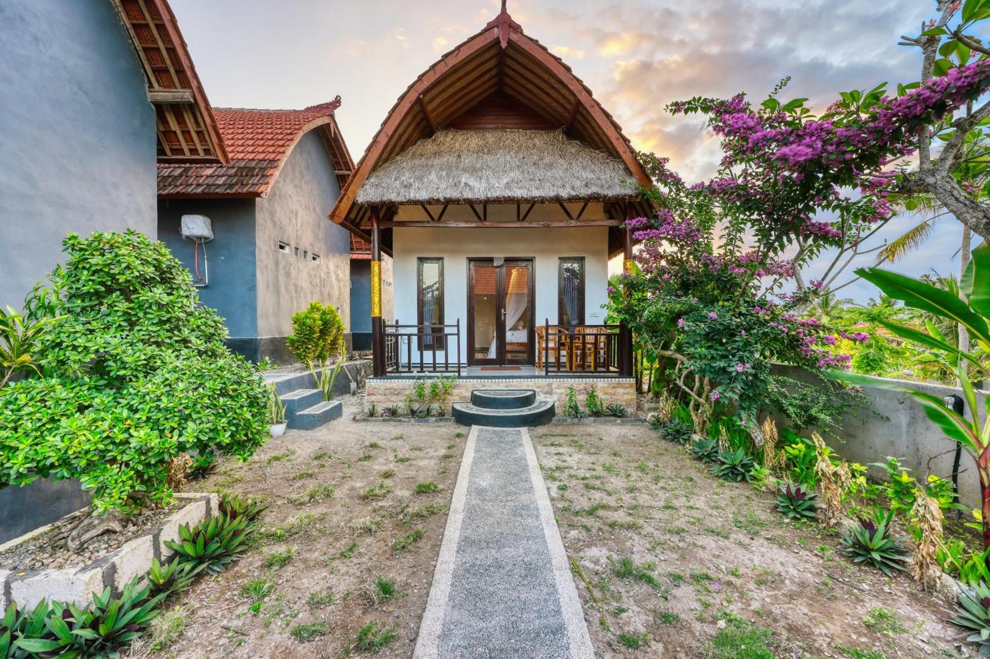 Mt Penida Bungalow Toyapakeh Room photo